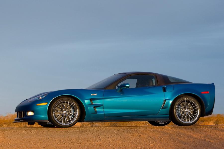  Chevrolet Corvette ZR1 2009 года  (фото 286 из 290)